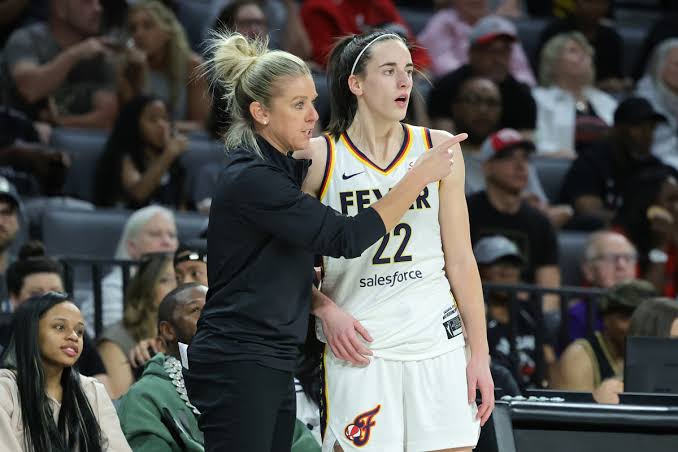 Great report: Raise your hands if you started watching the WNBA because of Caitlin clark …..see …. more..