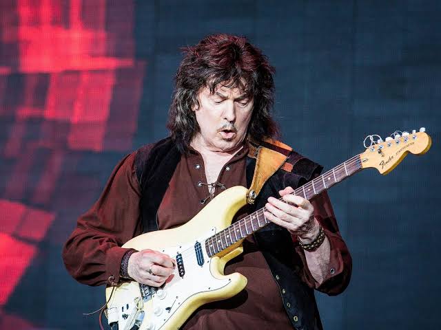 Sad News: Guitar Blackmore is gone