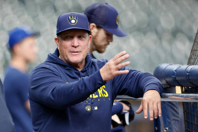 Huge Setback: Milwaukee Brewers Fans Stunned as Pat Murphy Announces Resignation and Departure Immediately After Facing…see more