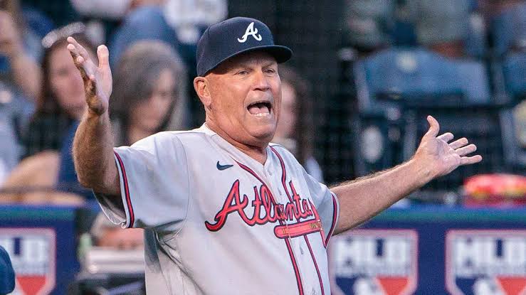 Heartbreaking: Brian Snitker Atlanta braves Head Coach Just passed away at the Aged of 68….see..more…