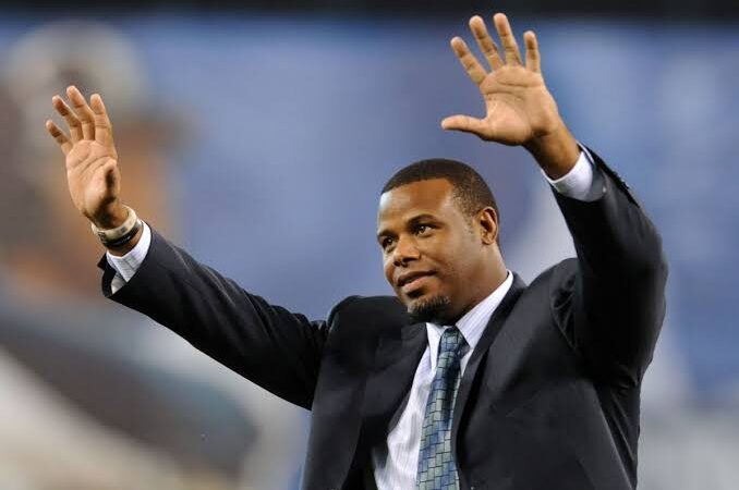 Trade deadline: Ken Griffey Jr accepted $489.6 million contract with…see.. more 👇