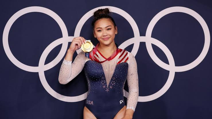 Heartbreaking:Suni Lee American Gymnastics Just passed away at the Aged of 21…see…more…