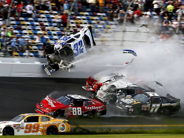 Breaking news: Nascar-motorist crushed a spectator to death…read more…