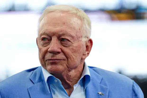 Just in:Dallas Cowboys Owner Jerry Jones clarifies complexity About Player’s Genital Size… read more