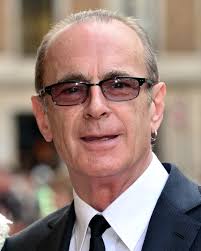 BREAKING NEWS :Status Quo Frontman Francis Rossi Passes Away at 74