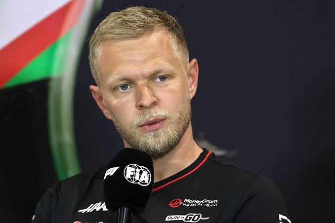 Kevin Magnussen Opsiger Sin Kontrakt: En Ny Æra i Site.