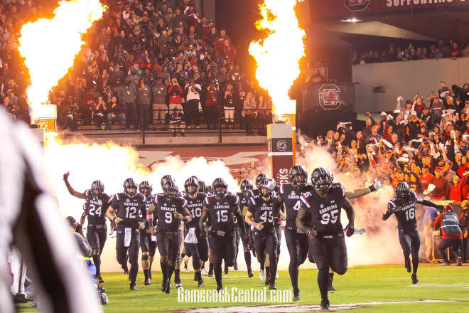 🚨 shocking news: South Carolina Gamecocks Stadium Burnt to ashes due to fire inferno…see…more…