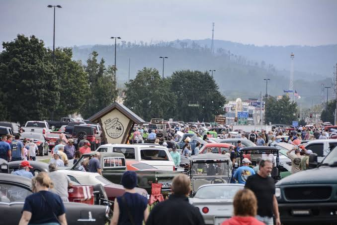 SHOCKING NEWS:”Pigeon Forge Rod Run: A Celebration of Classic Cars and Southern Charm!”