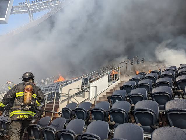 BREAKING NEWS :Tragedy Strikes Indiana as Stadium Engulfed in Sudden Fire OUT BREAK.