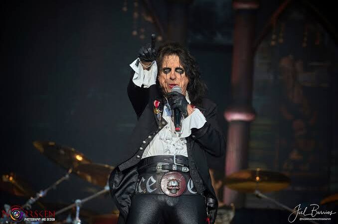 Breaking news: American Songwriter Alice Cooper Confirmed Dead.