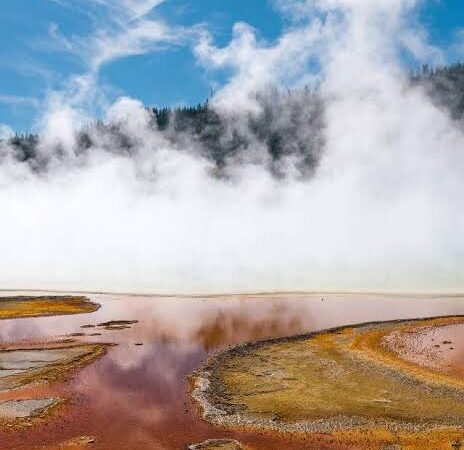 BREAKING NEWS: Yellowstone Tourists Accused of Ruining Morning Glory’s Crystal Blue Color with…..