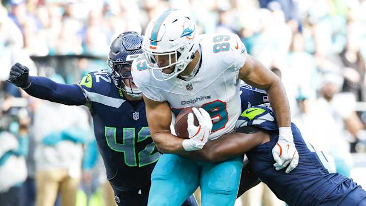 Defense Propels Seattle Seahawks to 3-0 overriding of Miami Dolphins… read more