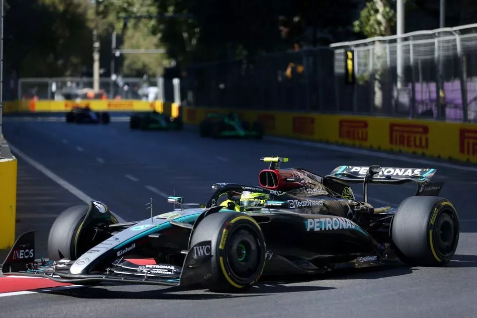 Frustrated Hamilton Forced to “Yank” Steering Wheel in…..