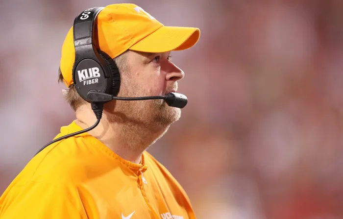 Devastating news :Josh Heupel confirms that a theory about Tennessee’s offense against Arkansas isn’t true.