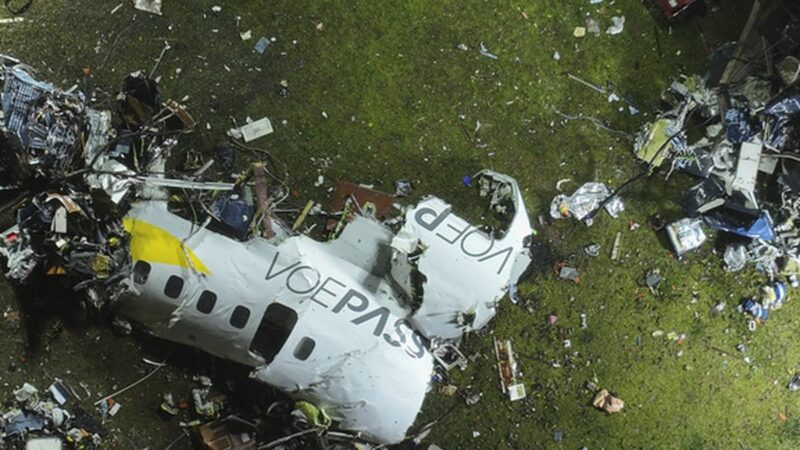 Shocking News: 150 people die in plane crash due to an accident