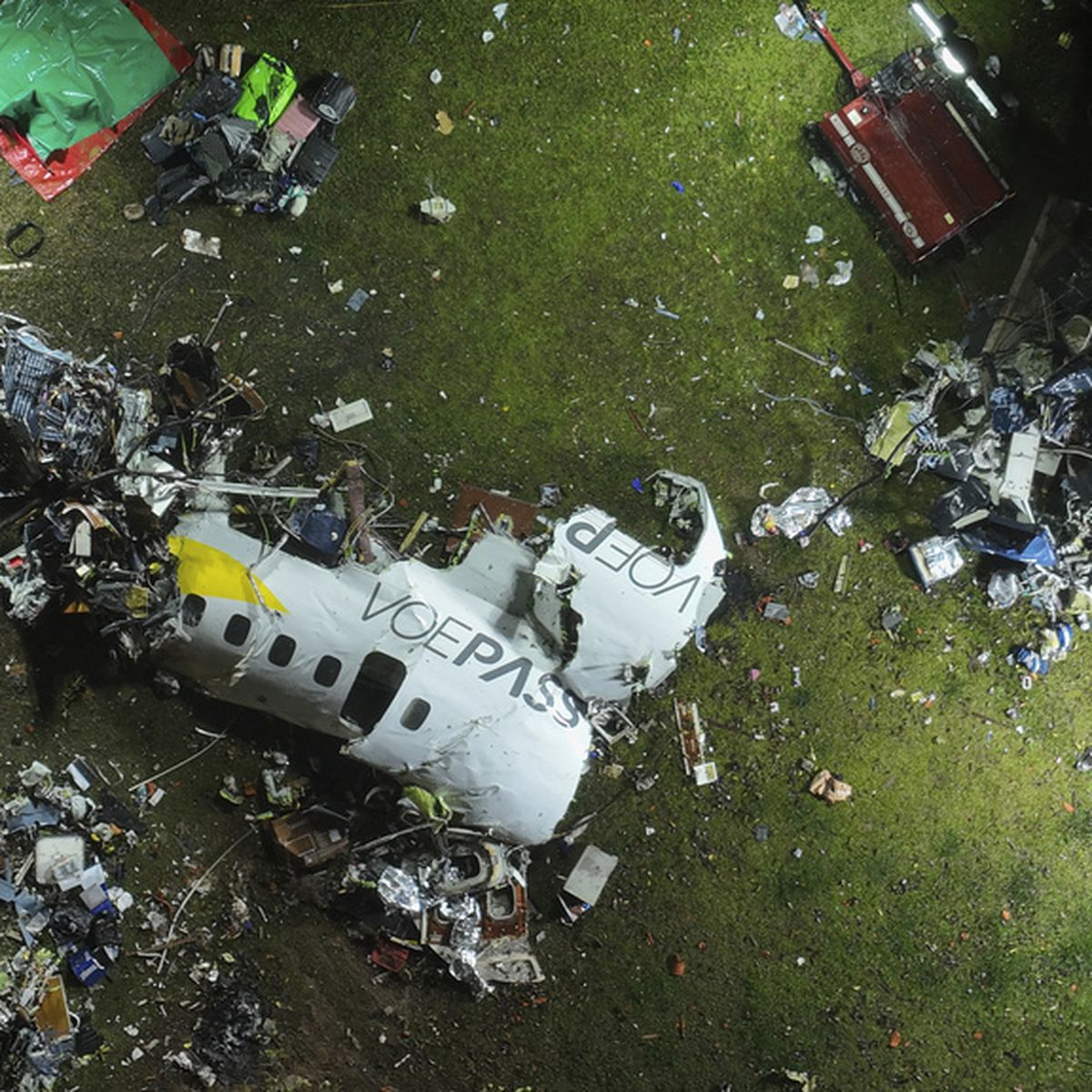 Shocking News: 150 people die in plane crash due to an accident