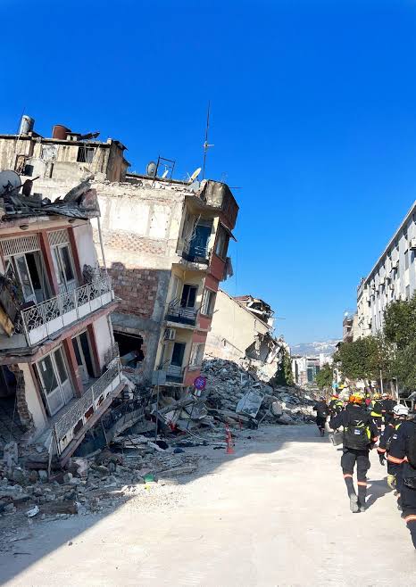 Breaking news:Disaster limit the five storey building at Scanners of Wayne county to rubble leaving many in extreme pains… read more