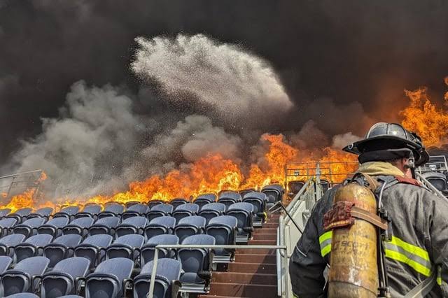 Breaking news: devastating fire burns down the largest stadium of Seattle Seahawks just now many life’s destroyed due to….. more details ⬇️