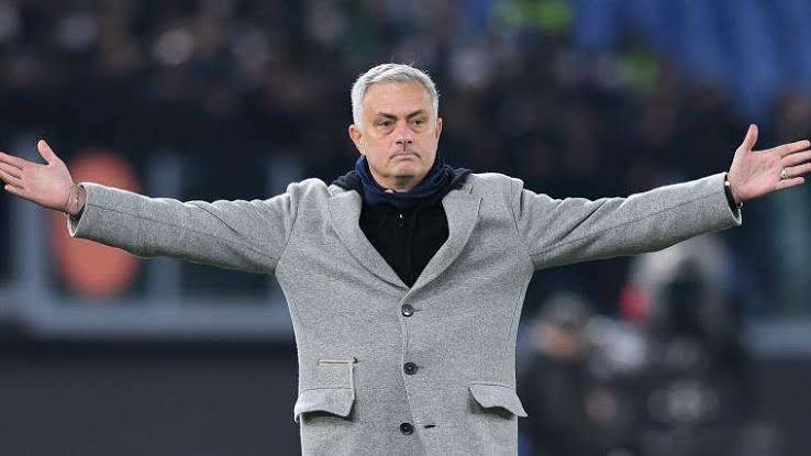 BREAKING: AS ROMA Head Coach Jose Mourinho in Trouble Over Controversial Statement on Ballon d’Or…see more…