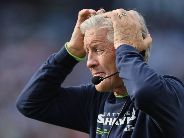 Breaking News: Seattle Seahawks’ Coach in Emotional Outburst Amid Controversial Play Call… read more