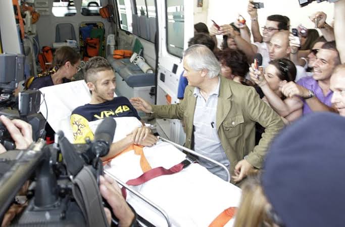 Breaking news: Valentino Rossi at orthopedic hospital after a severe pain… read more