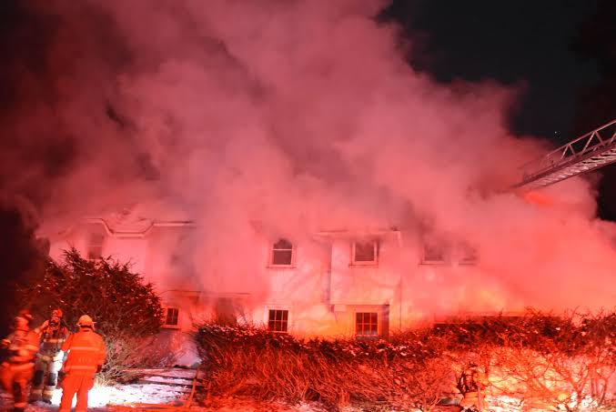 Devastating news: 10 people have died in a fire that broke out in a Longmeadow, MA house just now owing to……..