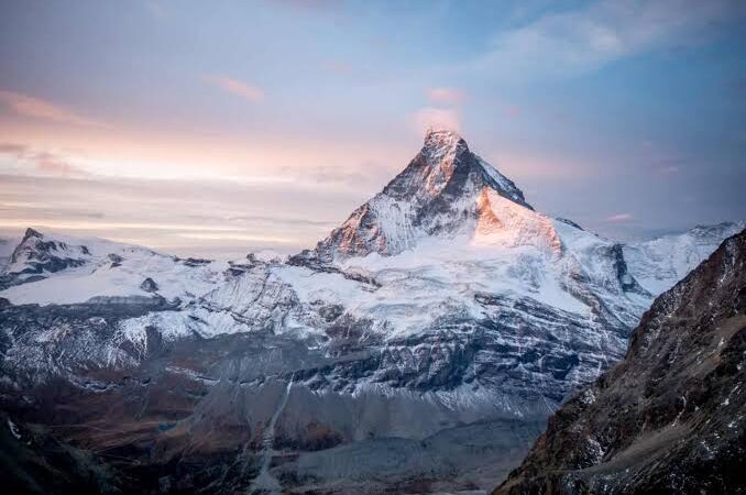 Breaking news :Avalanche at Swiss Ski Resort Near Zermatt Claims Three Lives, Two Missing.