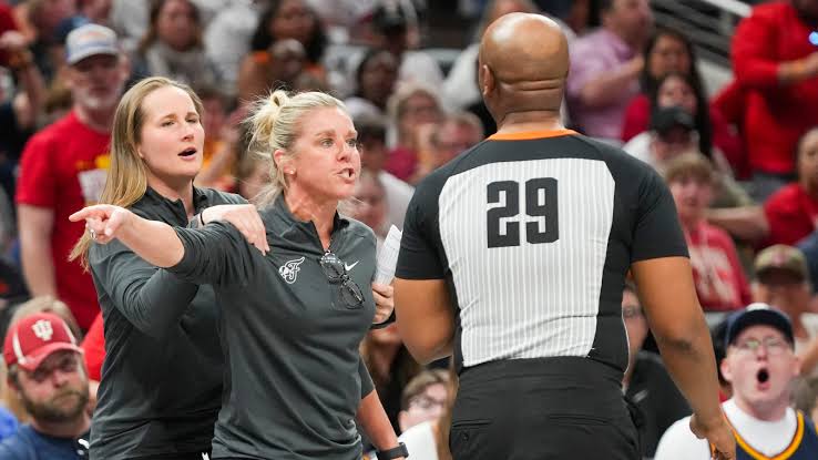 Breaking news :Indiana Fever Coach Suspended: Team Cites Violation of……