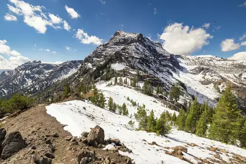 Breaking news :22-Year-Old Missing After Calling Family From Yellowstone’s Highest Peak.