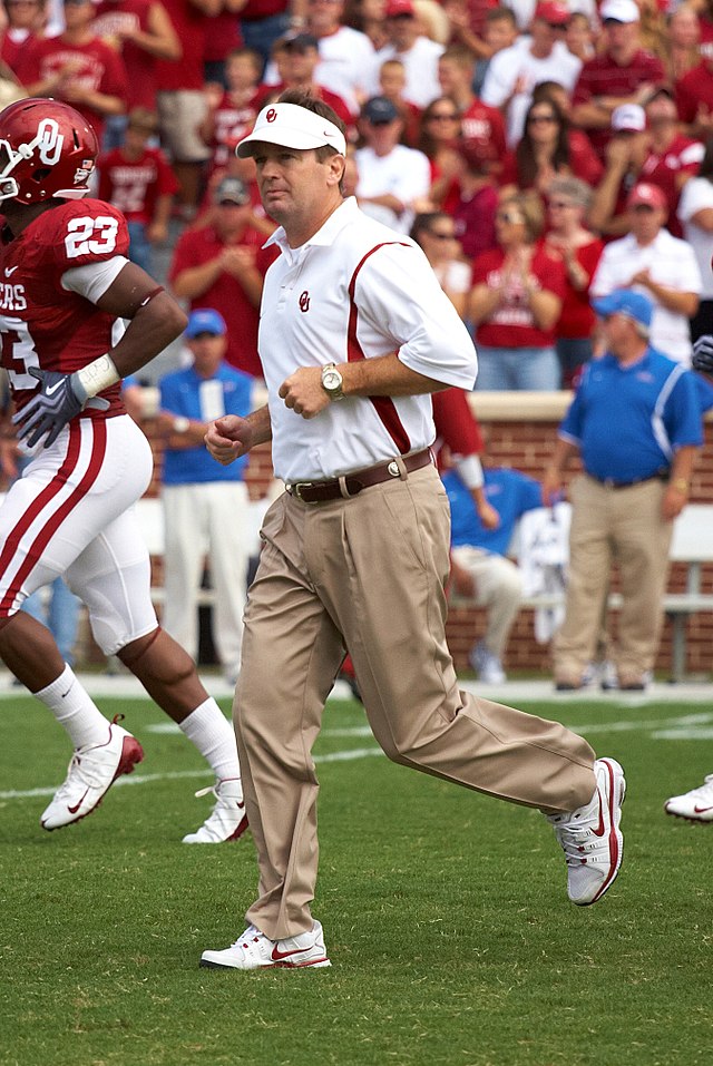 Oklahoma football sign a deal with a new coach… read more