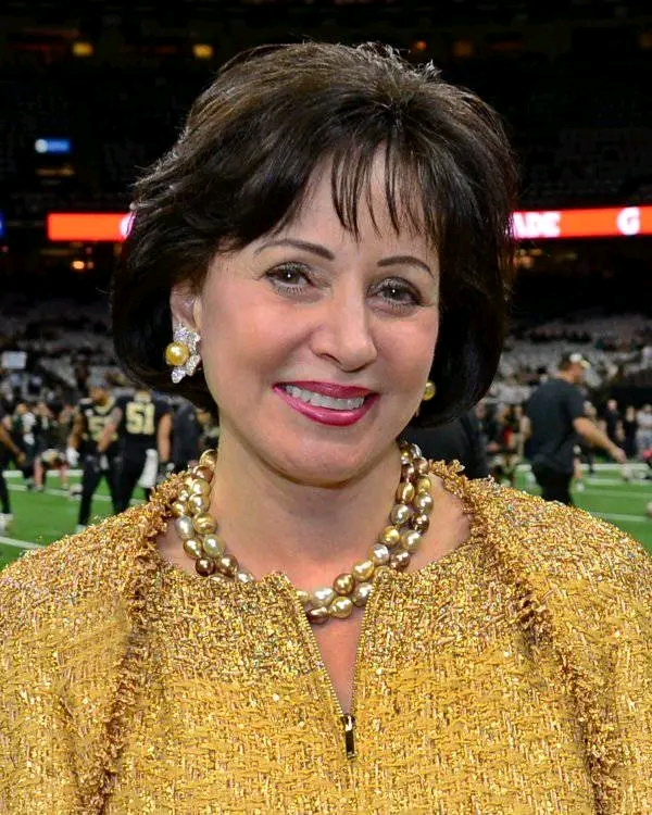 SAINTS NEWS: His efforts and dedication have taken him to another position; the owner of the New Orleans Saints, Gayle Benson, has promised to make All-Pro RB Alvin Kamara the…..