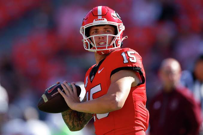 Breaking news :Georgia Quarterback Carson Beck’s Absence Ahead of Tennessee Clash: A Tense Situation for the Bulldogs.