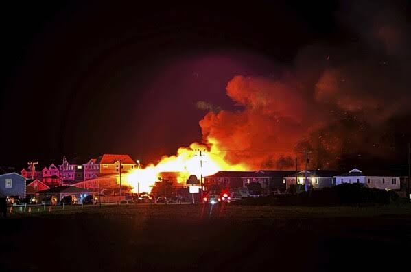 Mysterious fire outbreak erupt at OBX, outer Banks leaving at least to people dead… read more