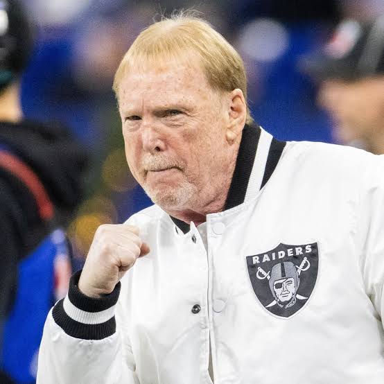 Breaking news: Mark Davis, the owner of the Las Vegas Raiders, has been suspended due to…..