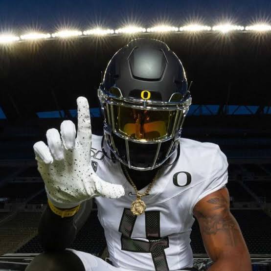 BREAKING:Florida Gators To Flip Oregon Ducks Five-Star Commit  to Gator’s today..