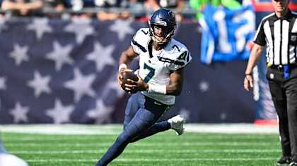 Seattle Seahawks’ Geno Smith bounced back from an interception in spectacular fashion and earned his first win over upgrading the team to 5-5 in the tournament…read more…