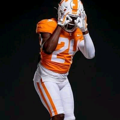 Breaking News: Dylan Sampson” Vols running back Wins Prestigious Maxwell Award for Excellence and Exceptional Contribution to……. more details 