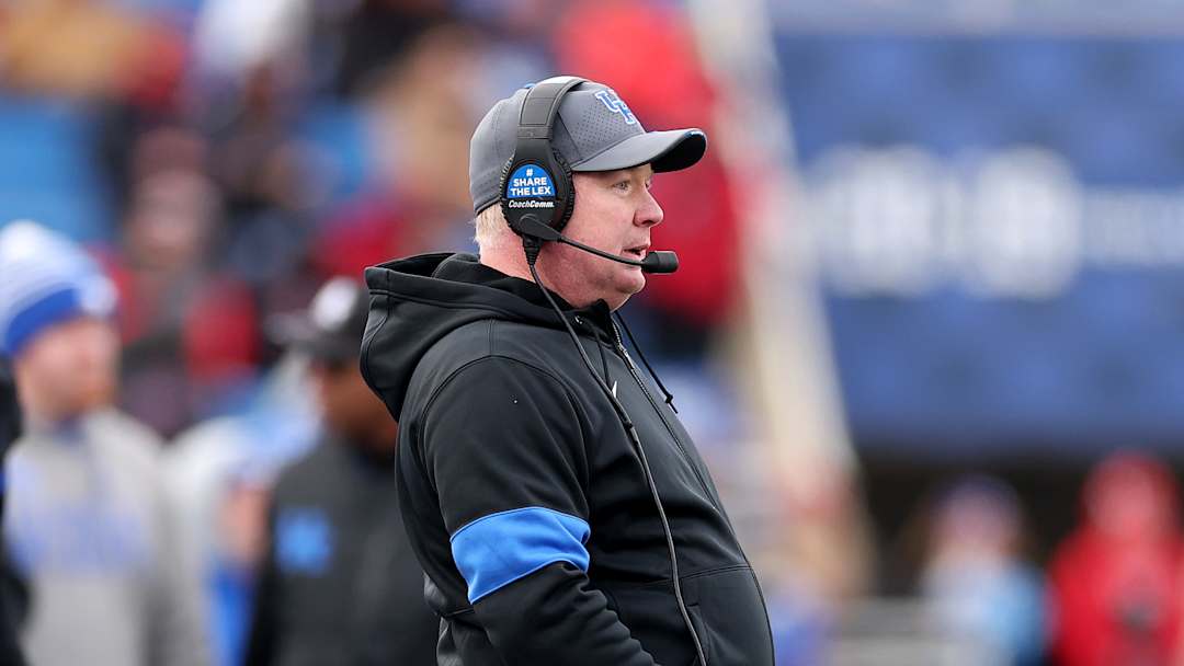 Heartbreaking Revelation :Kentucky Football’s Discipline Problem – A Troubling Trend of Penalties and Coaching Misfires Under Mark Stoops.