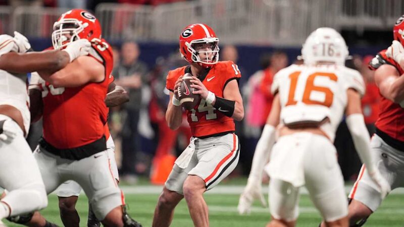 Breaking News: Georgia Quarterback Depth Chart – Carson Beck Out After Surgery, In a shocking development for the University of Georgia Bulldogs.