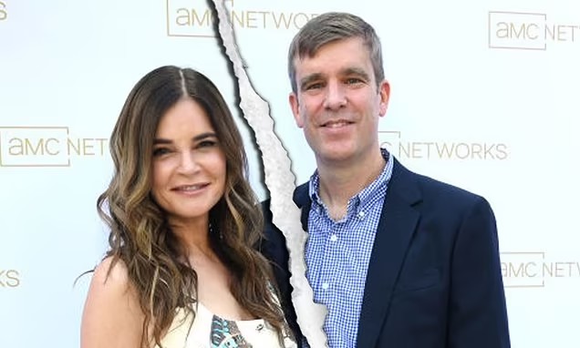 BREAKING NEWS: Breaking Bad Star Betsy Brandt and Husband Grady Olsen Finally Divorced After 25 Years of Marriage a Huge Decision to Take…see more…