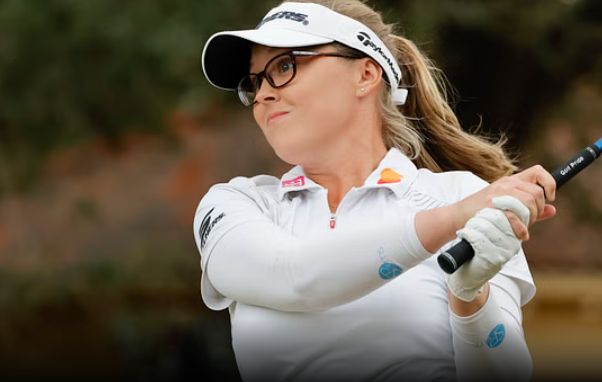 Brooke Henderson Shows Her Canadian Pride While Supporting Junior National Hockey Team