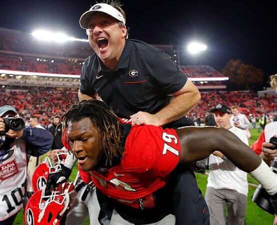 Georgia Fans: Aside from Coaching, Kirby Smart is a Role Model to the Bulldogs Club…. read more 