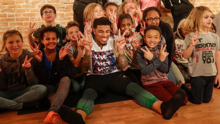 Great News: Green Bay Nation Sponsors Jaire Alexander’s Family Off-Season Holidays….. view details 