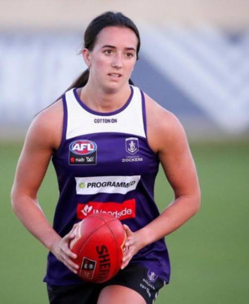 BREAKING NEWS! Collingwood have signed Docked Airlie Runnalls on a (5) years contract deal and Fremantle get Pick 75. All the best Airlie…