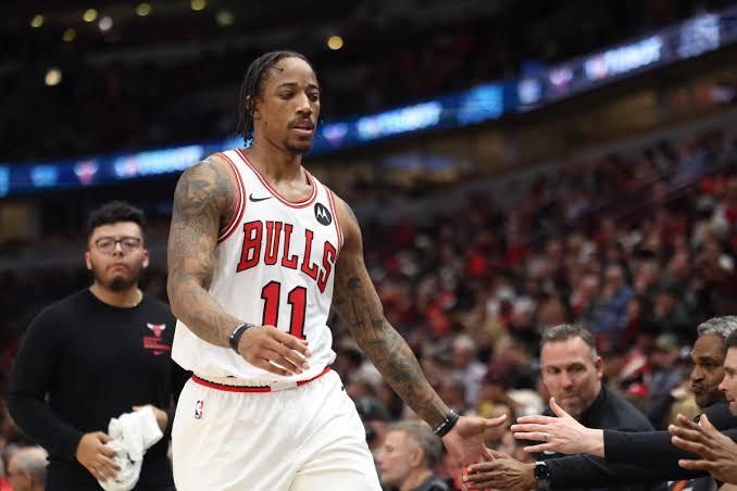 Breaking News: Chicago Bulls Quarterback DeMar DeRozan reconcile contract deal $987.6 million and surprise the NBA….