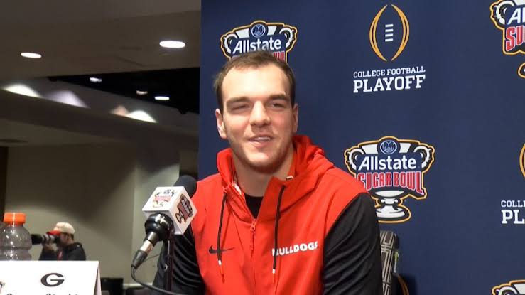 Hot News: Georgia QB Gunner Stockton lay dawn  Commitment to Finishing Career in Georgia Bulldogs…….