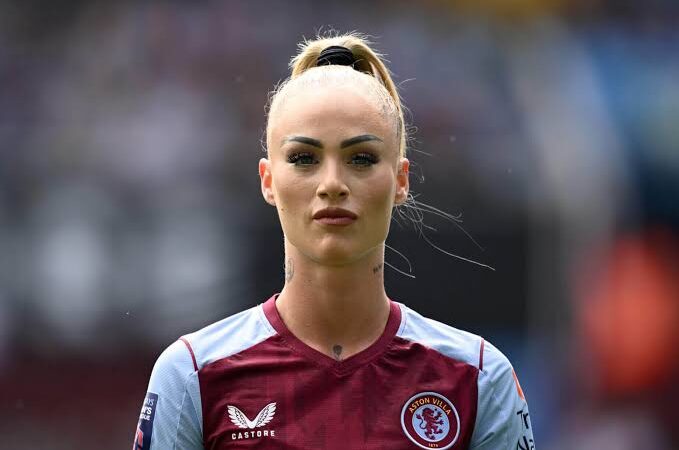 Breaking news: Alisha Lehmann regret why she choose Aston villa over Juventus and she send a heartbreaking message to Aston villa fan….see more