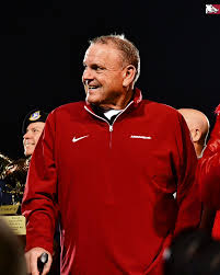 Deal done ✅: news spread Sam Pittman the head coach of Arkansas Announces his retirement few minutes ago….read more 