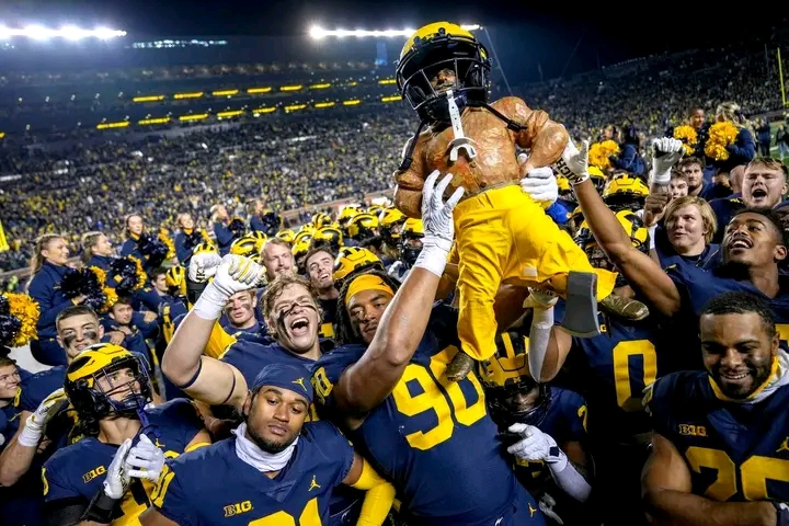 Great news for college football enthusiasts! Netflix has just launched a much-awaited documentary centered on the Michigan Wolverines.