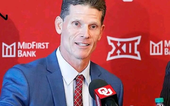 ESPN REPORT: Oklahoma Sooners Football Head Coach Brent Venables Astounds College Football World, Turns Down Tennessee Vols, South Carolina’s Startling $87.4 Million OCC Offer to Stay with the Oklahoma Sooners “I Have No Plans Beyond Being the Oklahoma Sooners Head Coach…”  Complete Details.